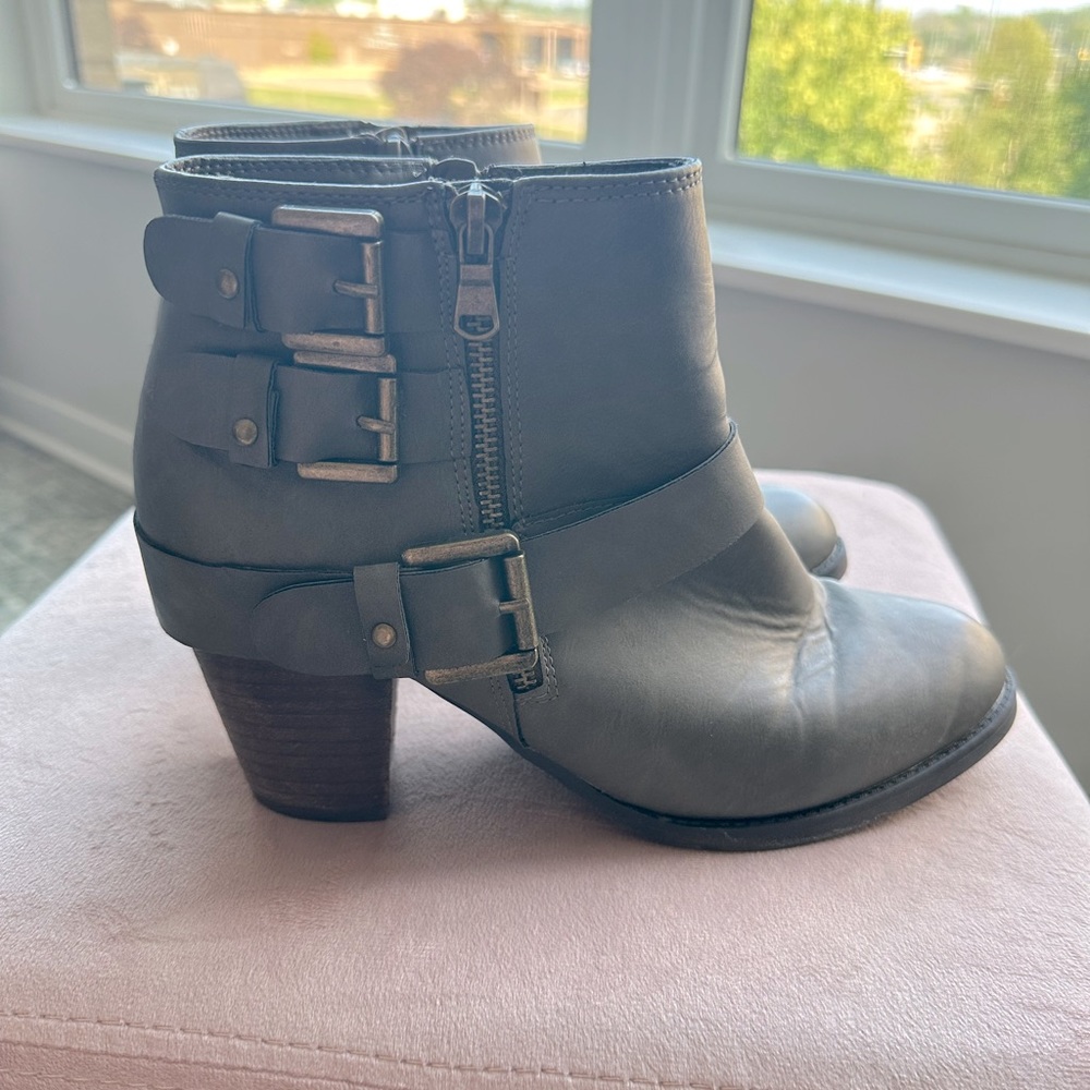 Mossimo booties - size 9.5